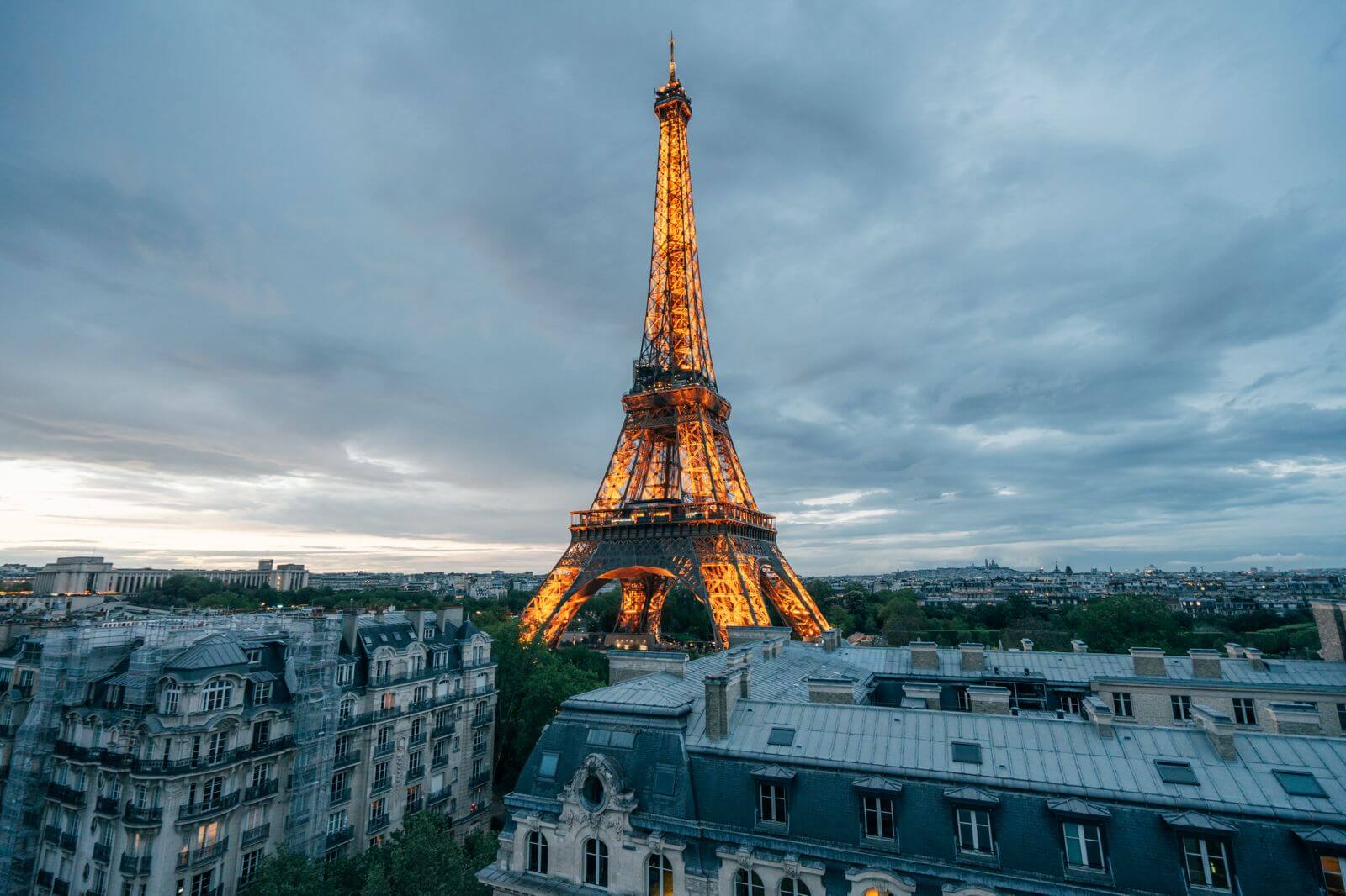 pullman%20eiffel.jpeg